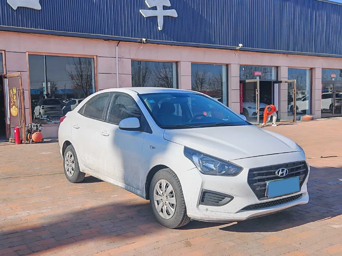 2020 Hyundai Reina 1.4L 95HP L4 5MT,autocango,china used car exporter,china ev exporter,chinese used car exporter,chinese used ev exporter