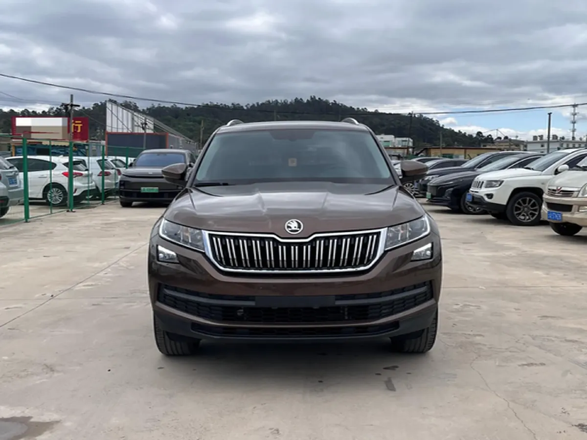2018 Skoda Kodiak 2.0T 186HP L4 7DCT,autocango,china used car exporter,china ev exporter,chinese used car exporter,chinese used ev exporter