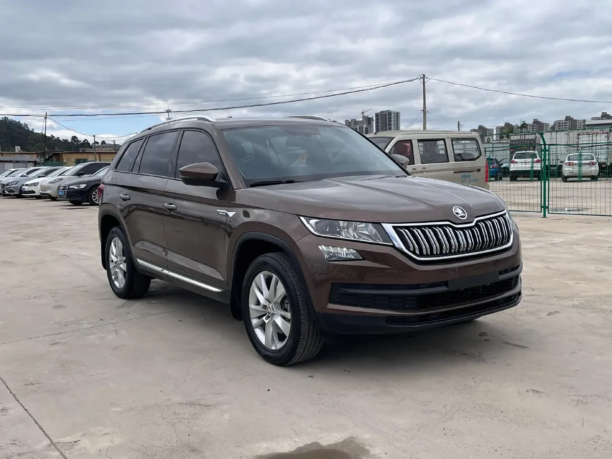 2018 Skoda Kodiak 2.0T 186HP L4 7DCT,autocango,china used car exporter,china ev exporter,chinese used car exporter,chinese used ev exporter