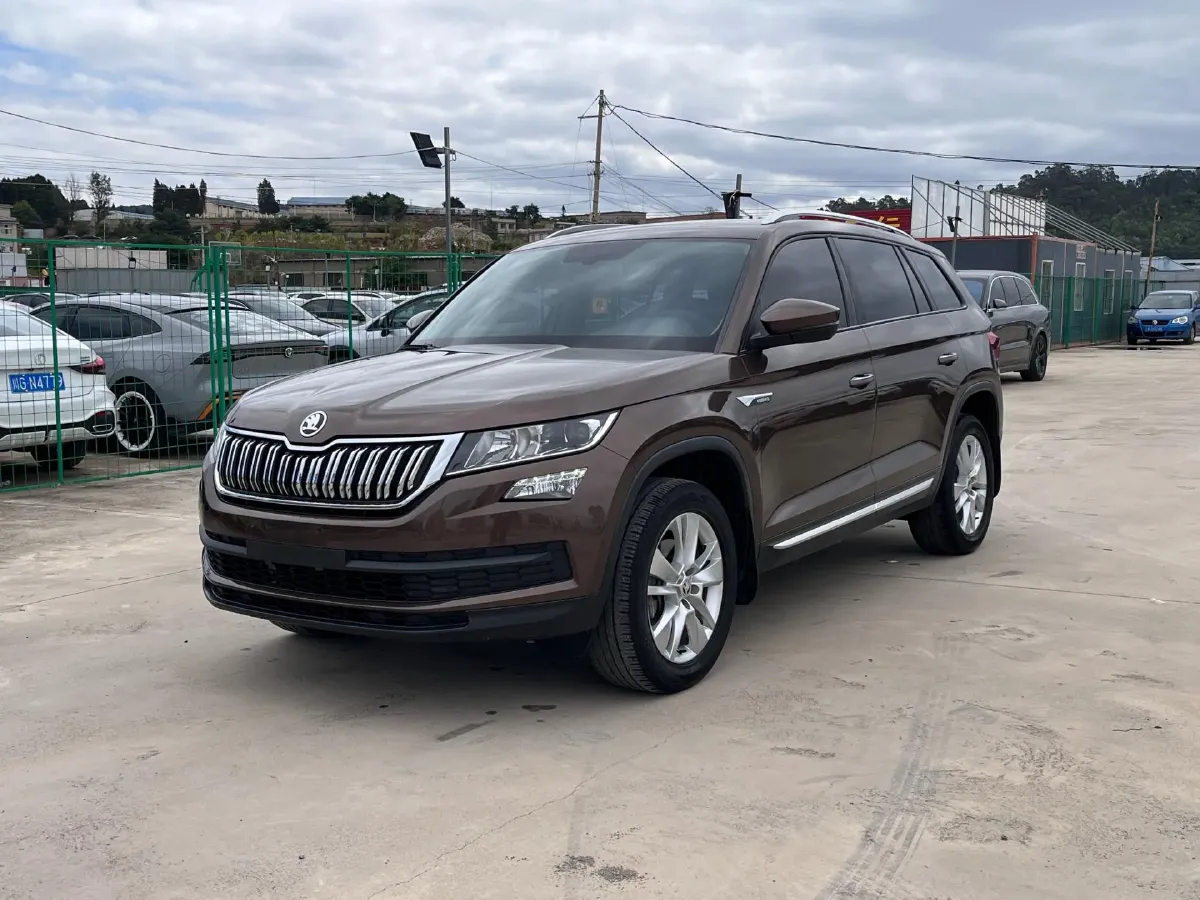 2018 Skoda Kodiak 2.0T 186HP L4 7DCT,autocango,china used car exporter,china ev exporter,chinese used car exporter,chinese used ev exporter