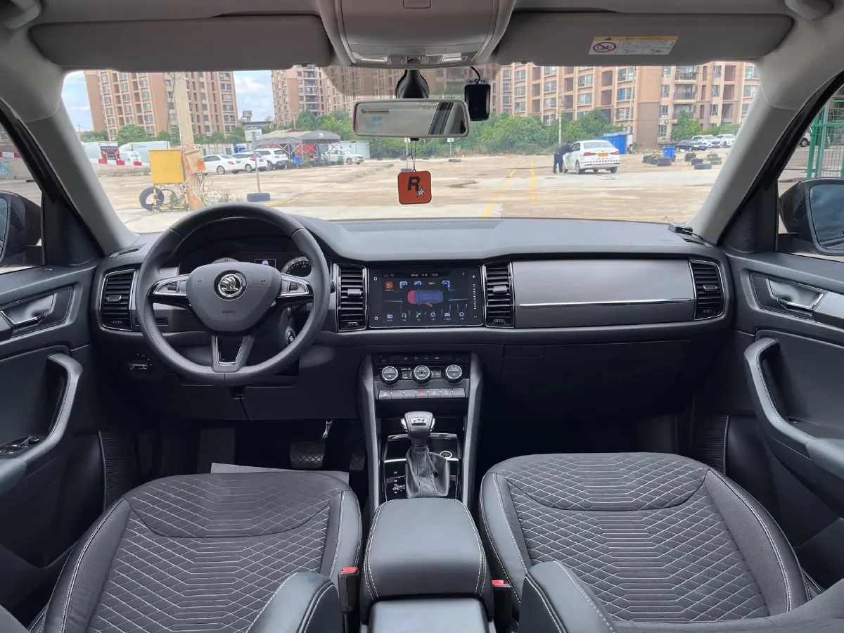 2018 Skoda Kodiak 2.0T 186HP L4 7DCT,autocango,china used car exporter,china ev exporter,chinese used car exporter,chinese used ev exporter