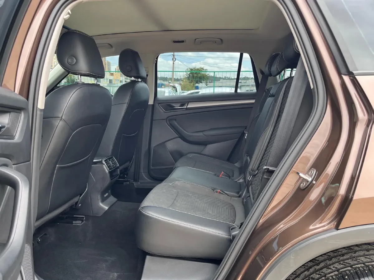 2018 Skoda Kodiak 2.0T 186HP L4 7DCT,autocango,china used car exporter,china ev exporter,chinese used car exporter,chinese used ev exporter