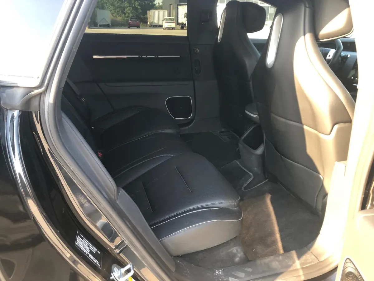 2024 Avatr 12 BEV 94.5KWH,autocango,china used car exporter,china ev exporter,chinese used car exporter,chinese used ev exporter