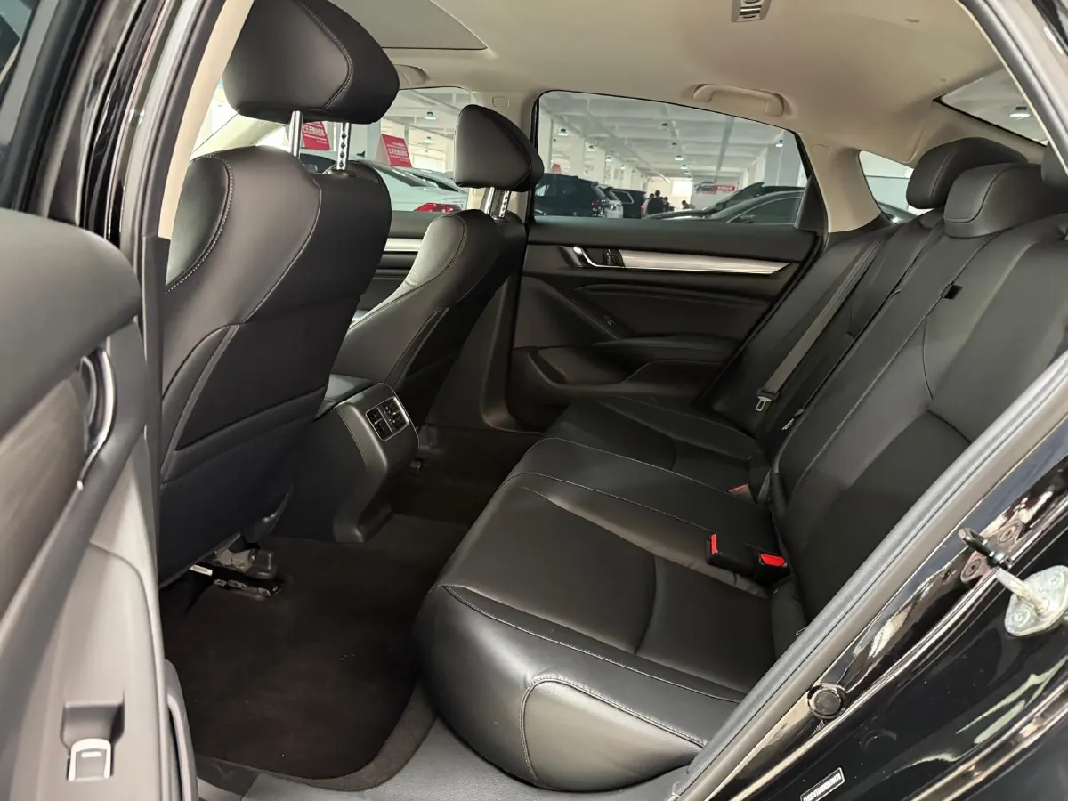 2018 Honda Accord 1.5T 194HP L4 CVT,autocango,china used car exporter,china ev exporter,chinese used car exporter,chinese used ev exporter