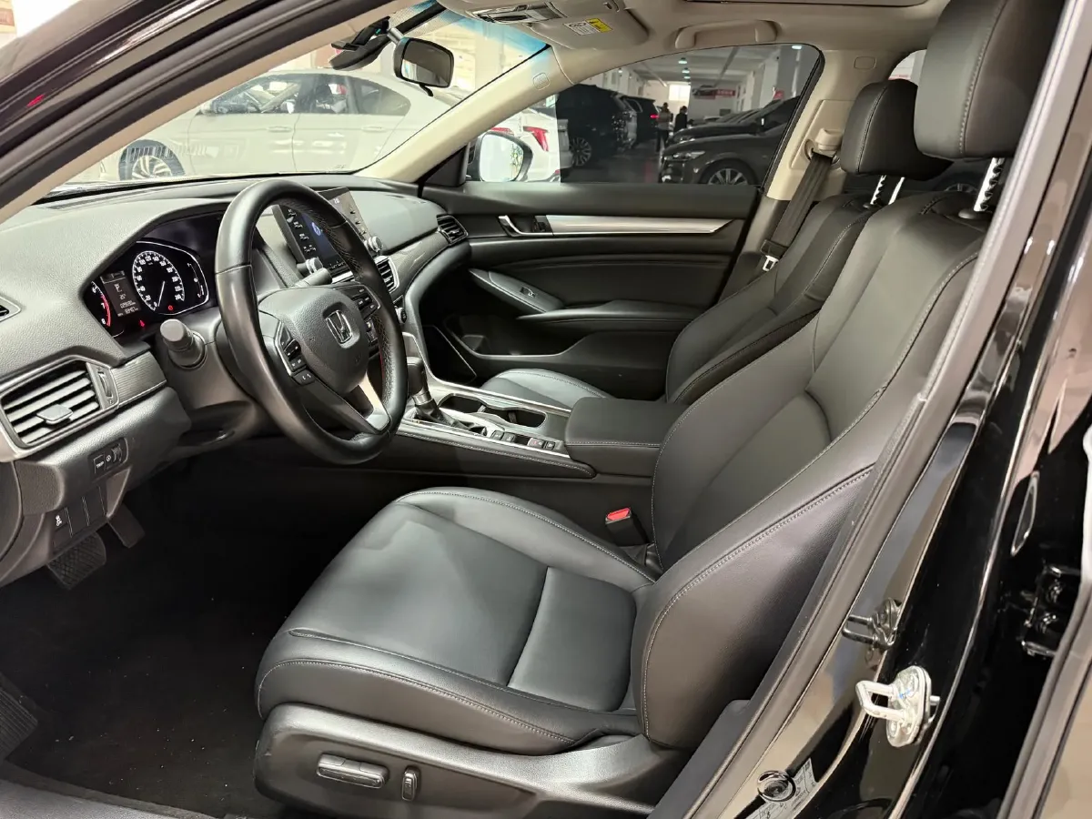 2018 Honda Accord 1.5T 194HP L4 CVT,autocango,china used car exporter,china ev exporter,chinese used car exporter,chinese used ev exporter