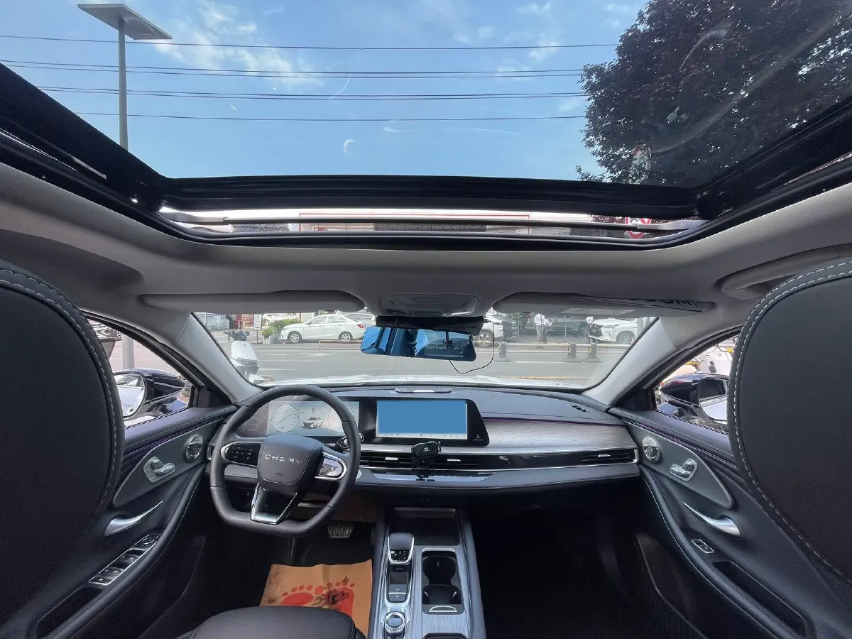 2025 Chery Arrizo 8 1.6T 197HP L4 7DCT,autocango,china used car exporter,china ev exporter,chinese used car exporter,chinese used ev exporter