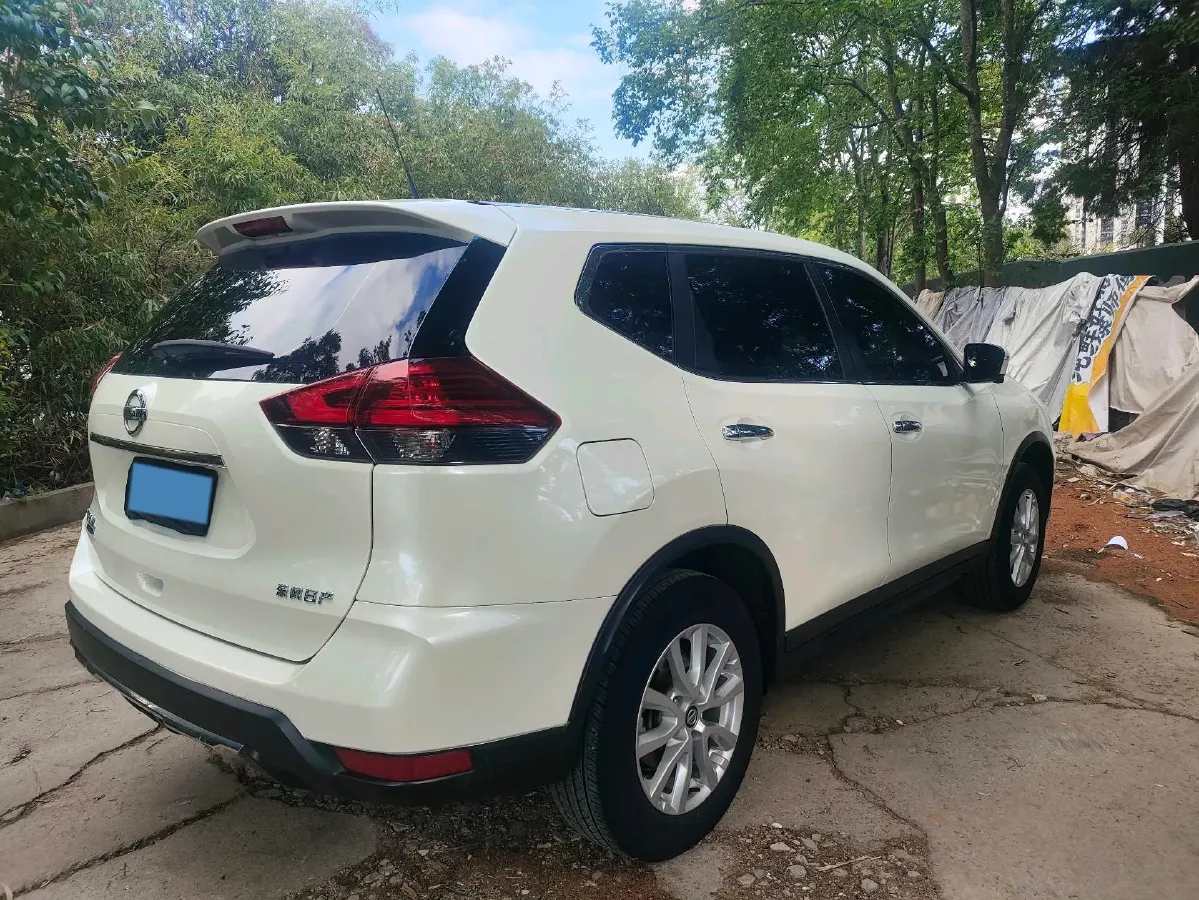 2022 Nissan X-Trail 2.0L 151HP L4 CVT,autocango,china used car exporter,china ev exporter,chinese used car exporter,chinese used ev exporter