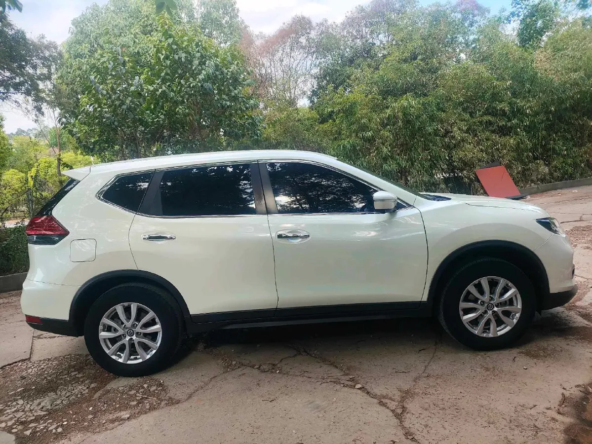 2022 Nissan X-Trail 2.0L 151HP L4 CVT,autocango,china used car exporter,china ev exporter,chinese used car exporter,chinese used ev exporter