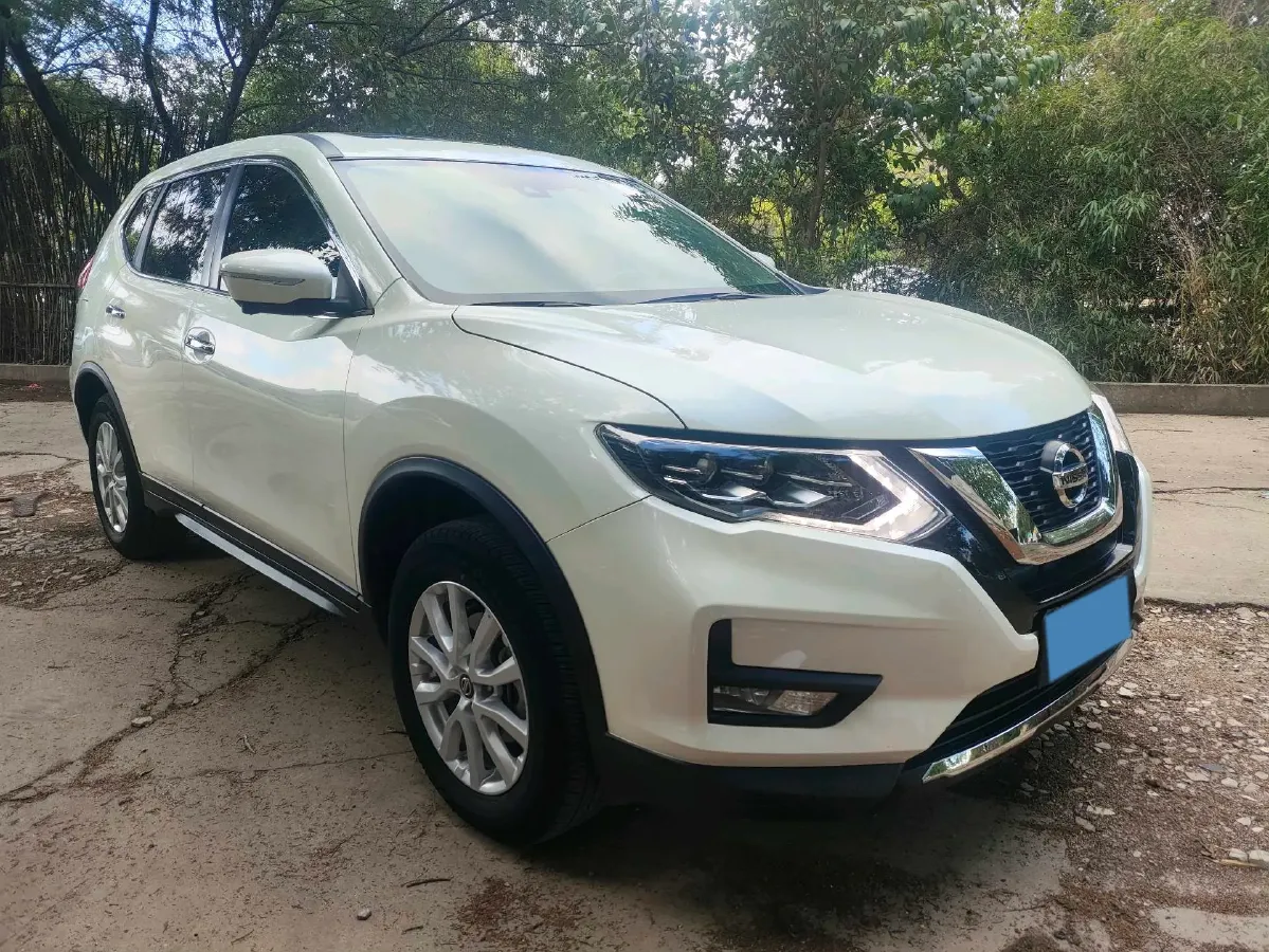 2022 Nissan X-Trail 2.0L 151HP L4 CVT,autocango,china used car exporter,china ev exporter,chinese used car exporter,chinese used ev exporter