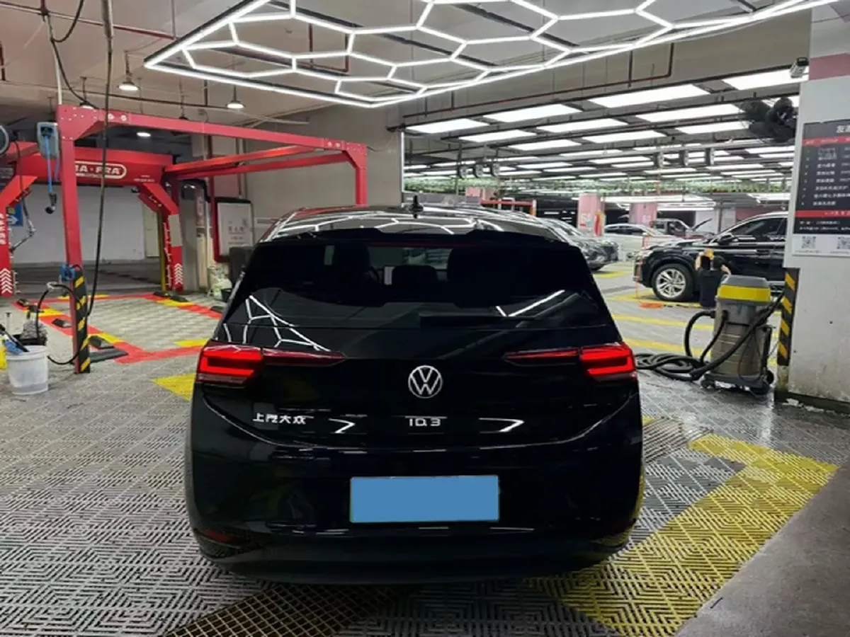 2025 Volkswagen ID.3 BEV 53.6KWH,autocango,china used car exporter,china ev exporter,chinese used car exporter,chinese used ev exporter