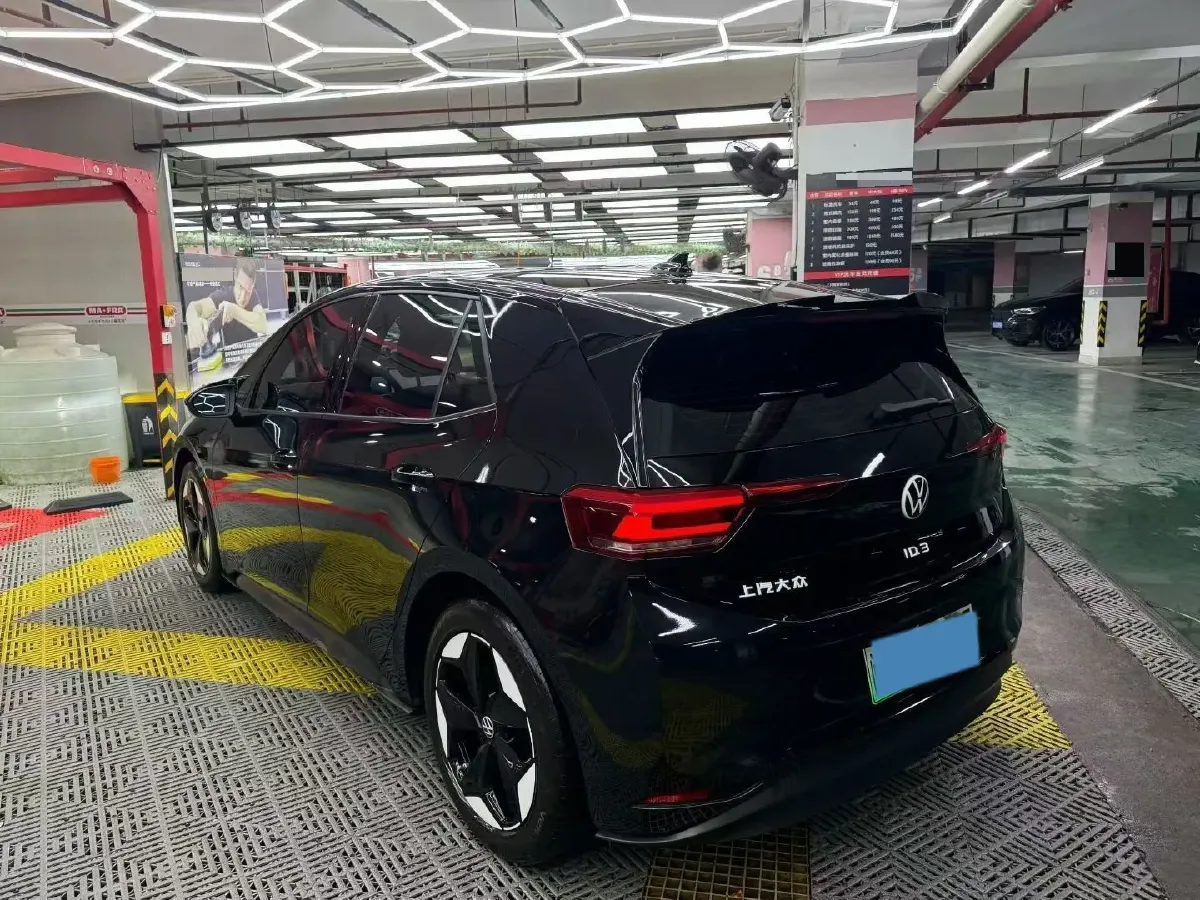 2025 Volkswagen ID.3 BEV 53.6KWH,autocango,china used car exporter,china ev exporter,chinese used car exporter,chinese used ev exporter