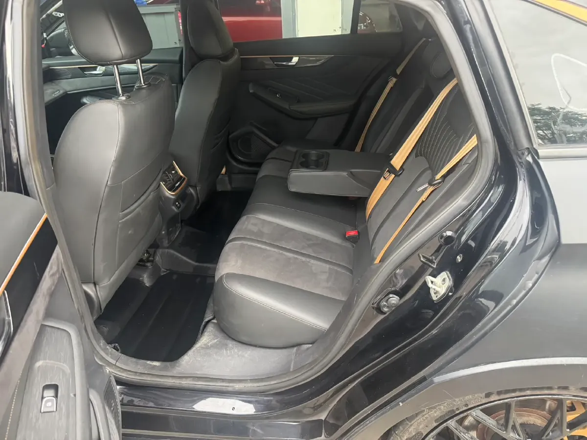 2021 DongFeng Aeolus YiXuan MAX 1.5T 190HP L4 7DCT,autocango,china used car exporter,china ev exporter,chinese used car exporter,chinese used ev exporter