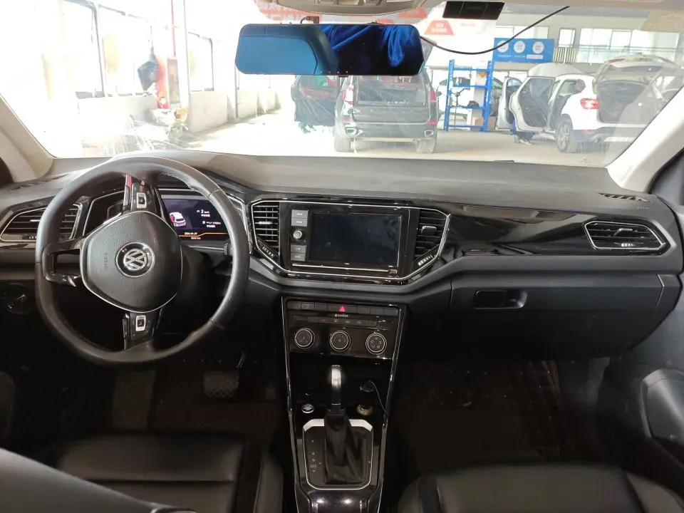 2019 Volkswagen T-Roc 1.4T 150HP L4 7DCT,autocango,china used car exporter,china ev exporter,chinese used car exporter,chinese used ev exporter