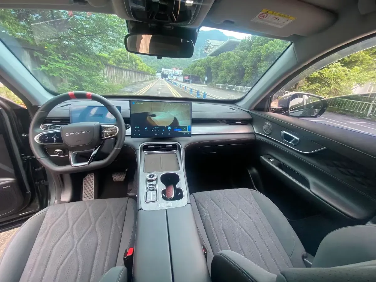 2025 Chery Tiggo8 PLUS C-DM 1.5T 156HP L4 1DHT PHEV,autocango,china used car exporter,china ev exporter,chinese used car exporter,chinese used ev exporter