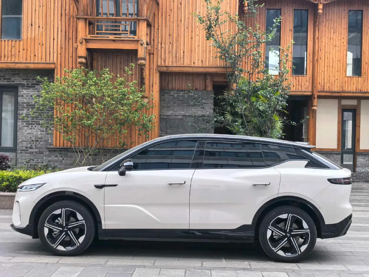 2024 Voyah ZhiYin BEV 109KWH,autocango,china used car exporter,china ev exporter,chinese used car exporter,chinese used ev exporter