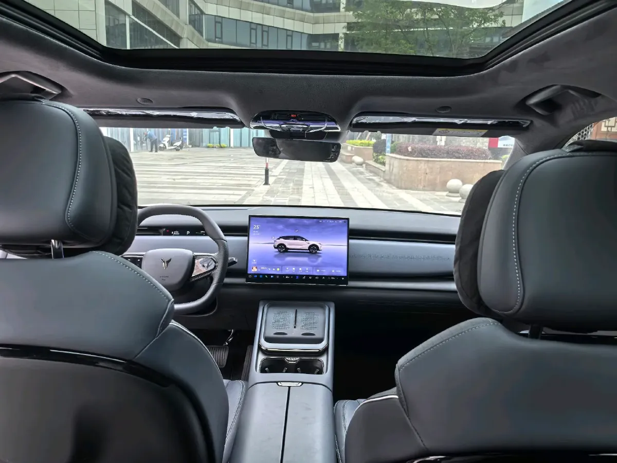 2024 Voyah ZhiYin BEV 109KWH,autocango,china used car exporter,china ev exporter,chinese used car exporter,chinese used ev exporter