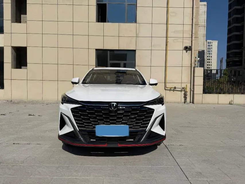 2026 ChangAn X5 PLUS 1.5T 192HP L4 7DCT,autocango,china used car exporter,china ev exporter,chinese used car exporter,chinese used ev exporter