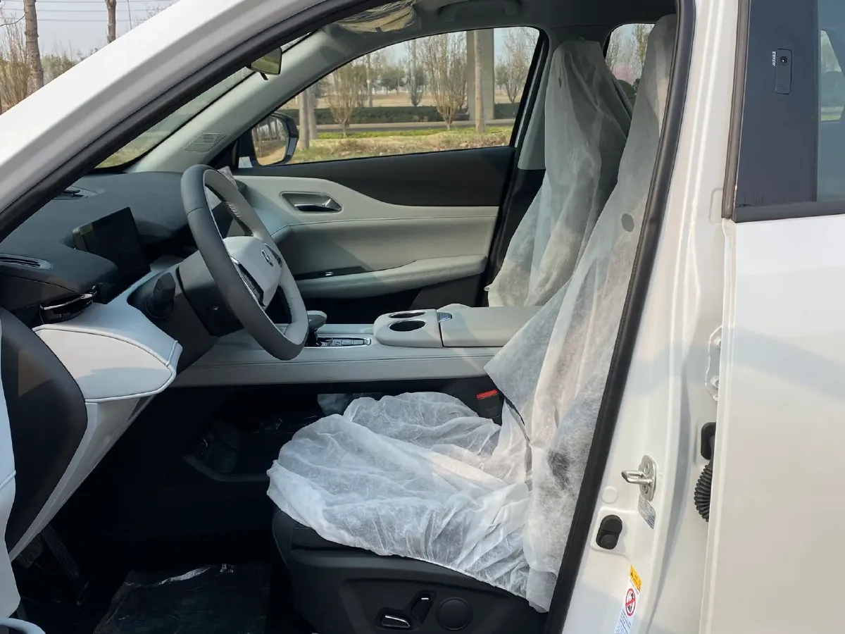 2024 ChangAn UNI-Z 1.5L 98HP L4 E-CVT PHEV 18.4KWH,autocango,china used car exporter,china ev exporter,chinese used car exporter,chinese used ev exporter