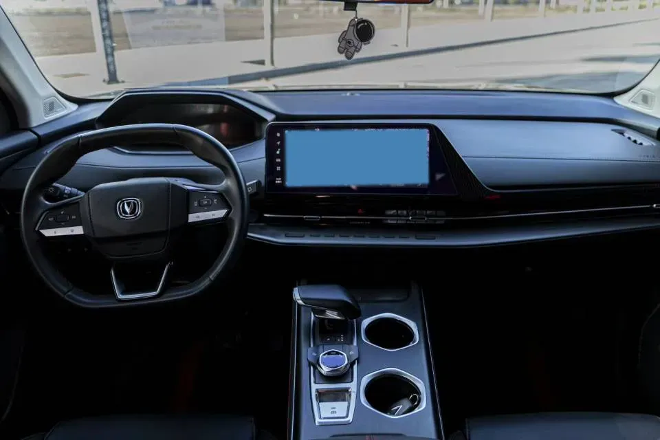 2022 ChangAn Oshan X7 Plus 1.5T 188HP L4 7DCT,autocango,china used car exporter,china ev exporter,chinese used car exporter,chinese used ev exporter