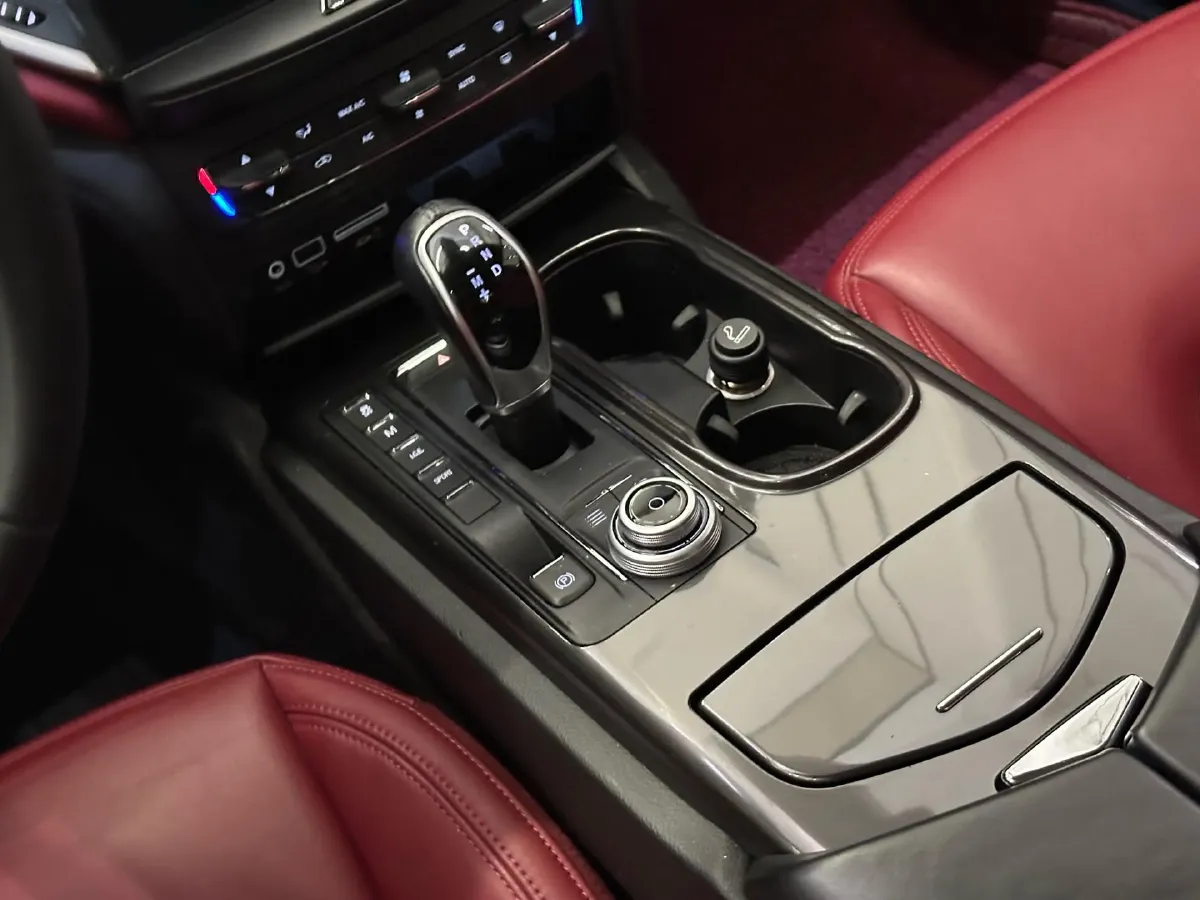 2017 Maserati Ghibli 3.0T 350HP V6 8AT,autocango,china used car exporter,china ev exporter,chinese used car exporter,chinese used ev exporter