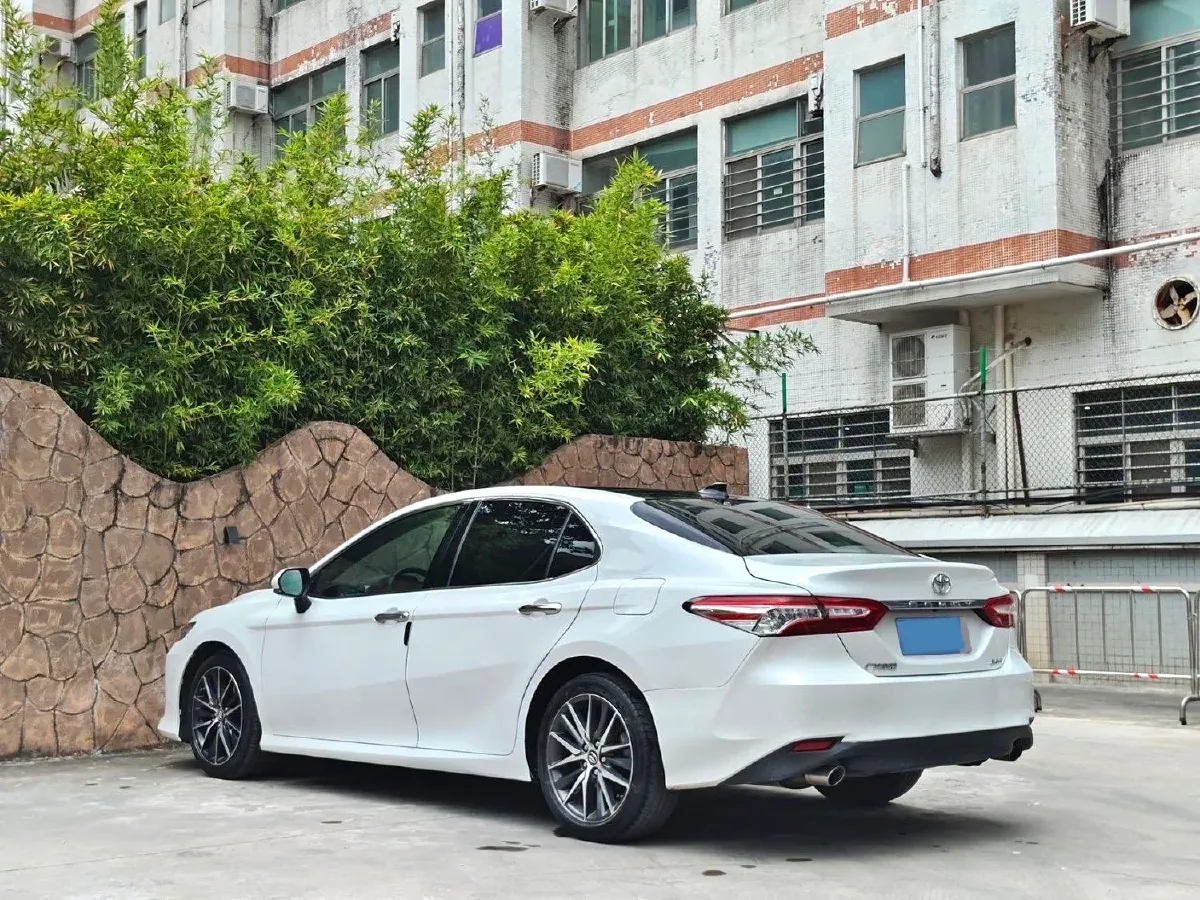 2021 Toyota Camry 2.5L 209HP L4 8AT,autocango,china used car exporter,china ev exporter,chinese used car exporter,chinese used ev exporter
