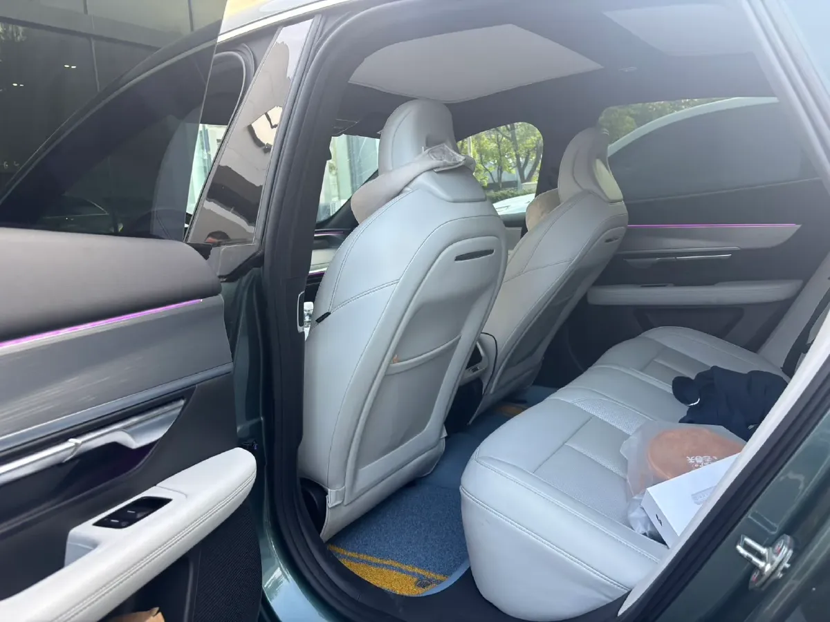 2023 Xpeng P7 BEV 86.2KWH,autocango,china used car exporter,china ev exporter,chinese used car exporter,chinese used ev exporter