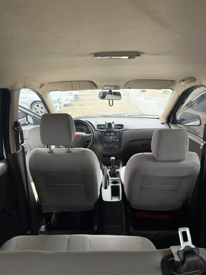 2018 WuLing HongGuang 1.2L 82HP L4 5MT,autocango,china used car exporter,china ev exporter,chinese used car exporter,chinese used ev exporter