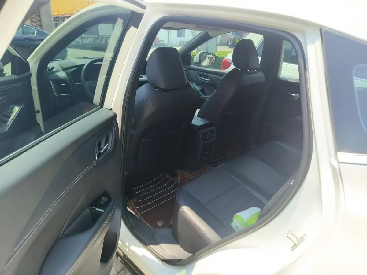 2023 Nissan Qashqai 1.3T 158HP L4 CVT,autocango,china used car exporter,china ev exporter,chinese used car exporter,chinese used ev exporter