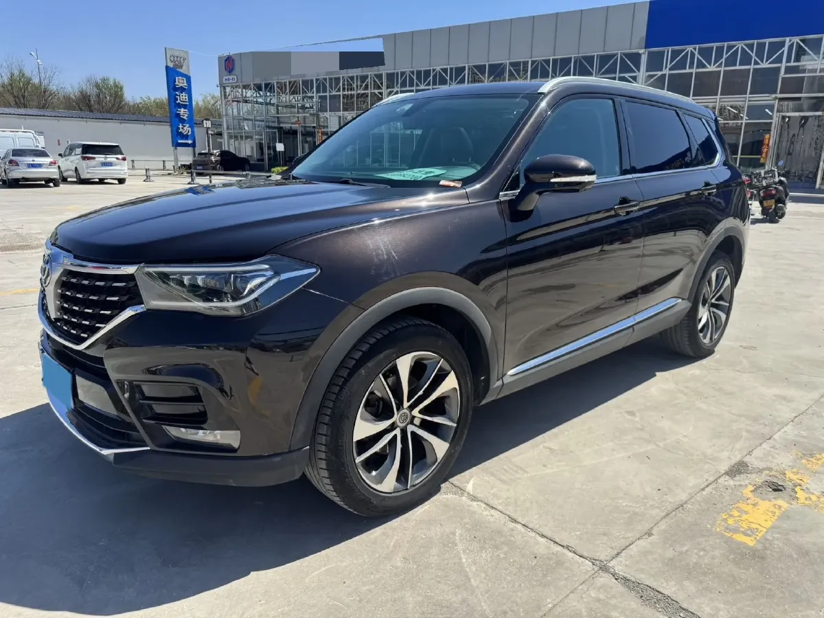 2018 Brilliance Auto V7 1.6T 204HP L4 6MT,autocango,china used car exporter,china ev exporter,chinese used car exporter,chinese used ev exporter