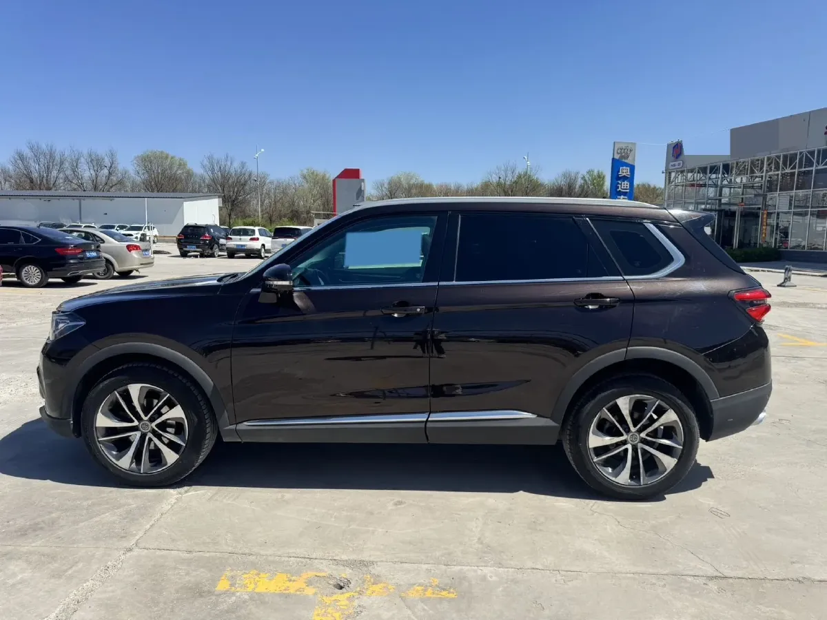 2018 Brilliance Auto V7 1.6T 204HP L4 6MT,autocango,china used car exporter,china ev exporter,chinese used car exporter,chinese used ev exporter