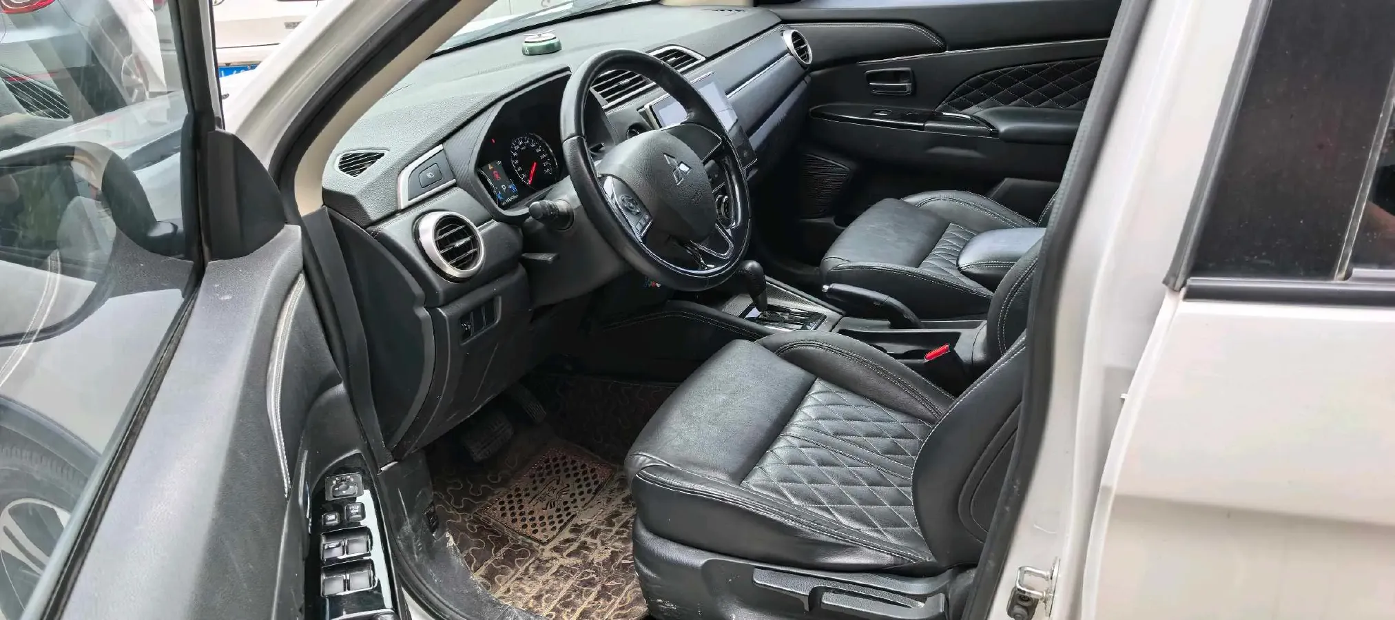 2020 Mitsubishi ASX 2.0L 166HP L4 CVT,autocango,china used car exporter,china ev exporter,chinese used car exporter,chinese used ev exporter