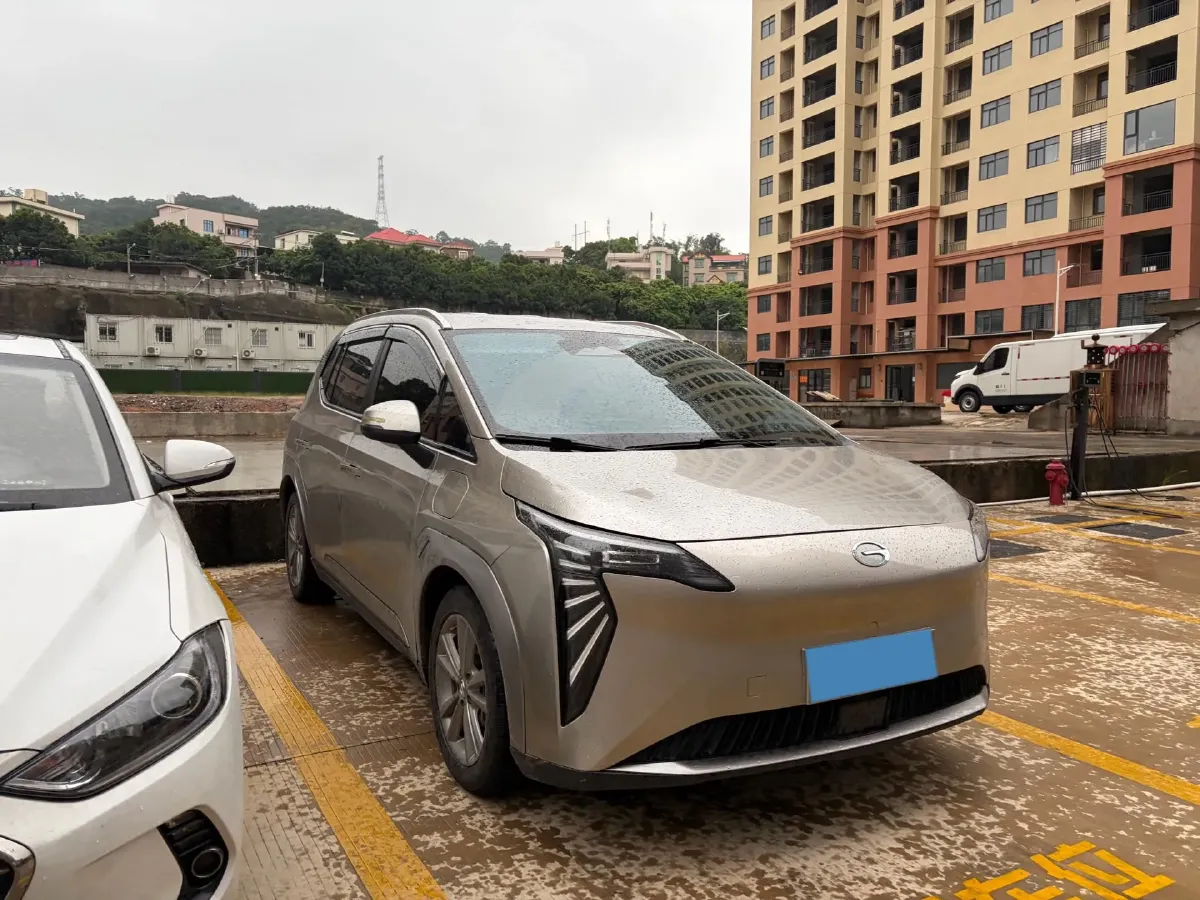 2023 GAC Trumpchi GS4 1.5T 177HP L4 6AT,autocango,china used car exporter,china ev exporter,chinese used car exporter,chinese used ev exporter