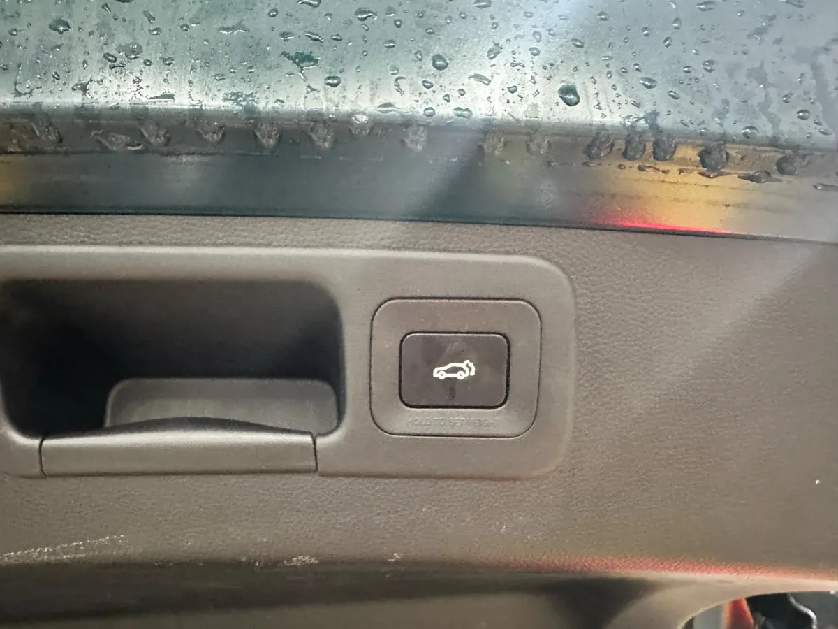 2025 GAC Trumpchi GS8 2.0T 252HP L4 8AT,autocango,china used car exporter,china ev exporter,chinese used car exporter,chinese used ev exporter