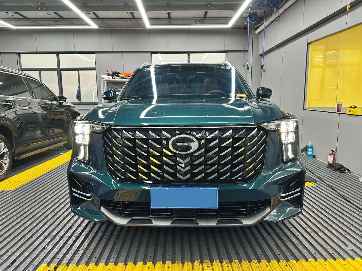 2025 GAC Trumpchi GS8 2.0T 252HP L4 8AT,autocango,china used car exporter,china ev exporter,chinese used car exporter,chinese used ev exporter
