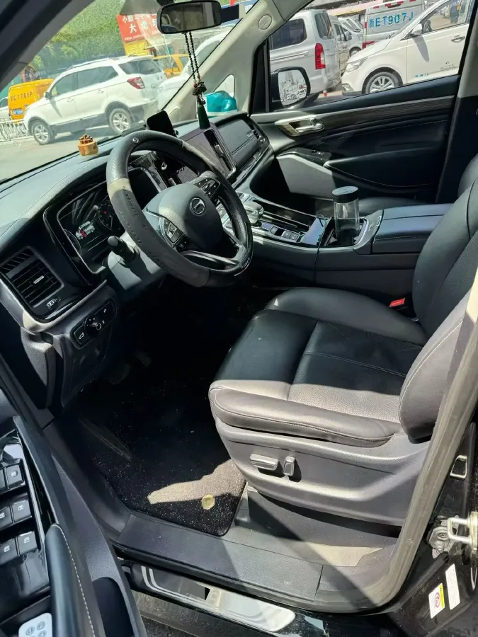 2021 GAC Trumpchi M8 2.0T 252HP L4 8AT,autocango,china used car exporter,china ev exporter,chinese used car exporter,chinese used ev exporter