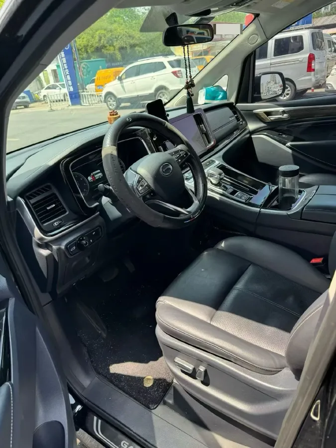 2021 GAC Trumpchi M8 2.0T 252HP L4 8AT,autocango,china used car exporter,china ev exporter,chinese used car exporter,chinese used ev exporter