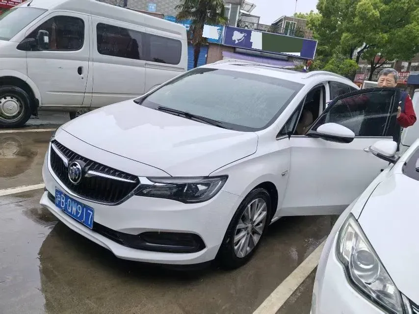 2021 Buick GL6 1.3T 163HP L3 6AT,autocango,china used car exporter,china ev exporter,chinese used car exporter,chinese used ev exporter