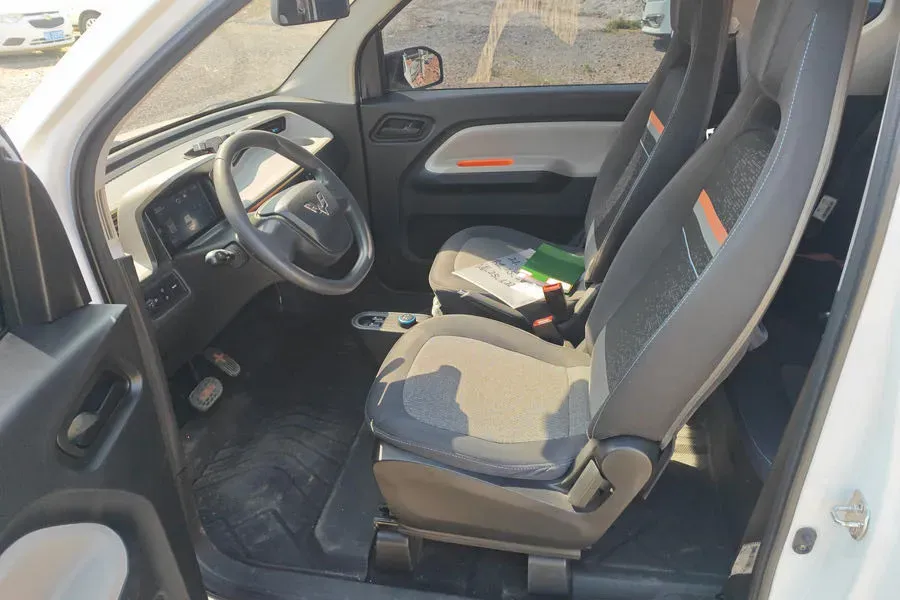 2020 WuLing HongGuang MINI EV BEV 9.3KWH,autocango,china used car exporter,china ev exporter,chinese used car exporter,chinese used ev exporter