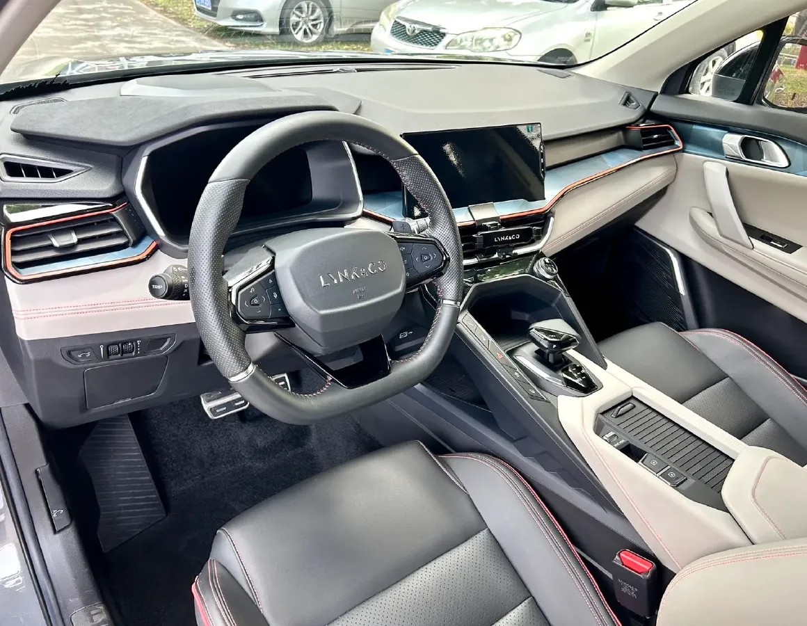 2020 LYNK&CO 06 1.5T 177HP L3 7DCT,autocango,china used car exporter,china ev exporter,chinese used car exporter,chinese used ev exporter