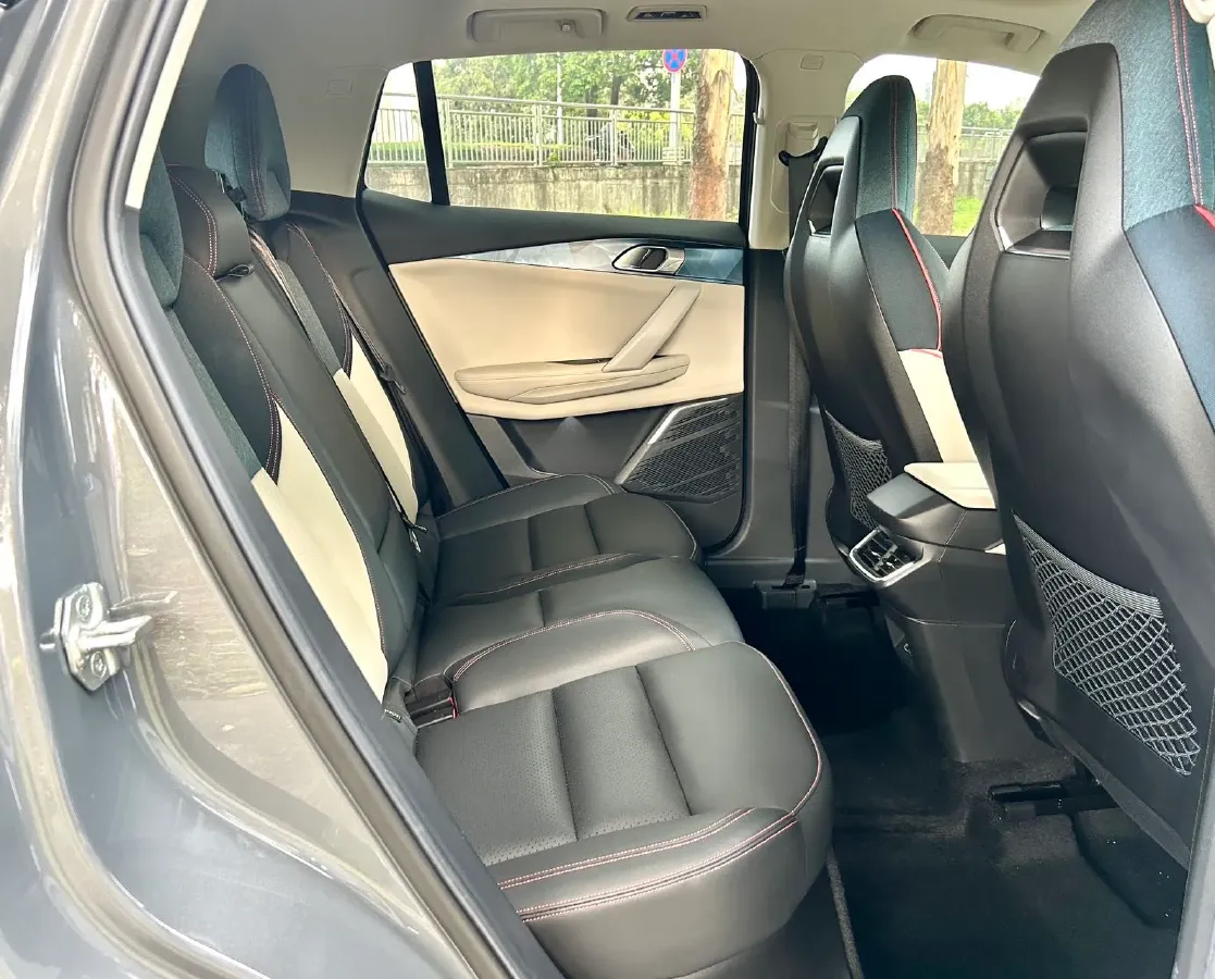 2020 LYNK&CO 06 1.5T 177HP L3 7DCT,autocango,china used car exporter,china ev exporter,chinese used car exporter,chinese used ev exporter