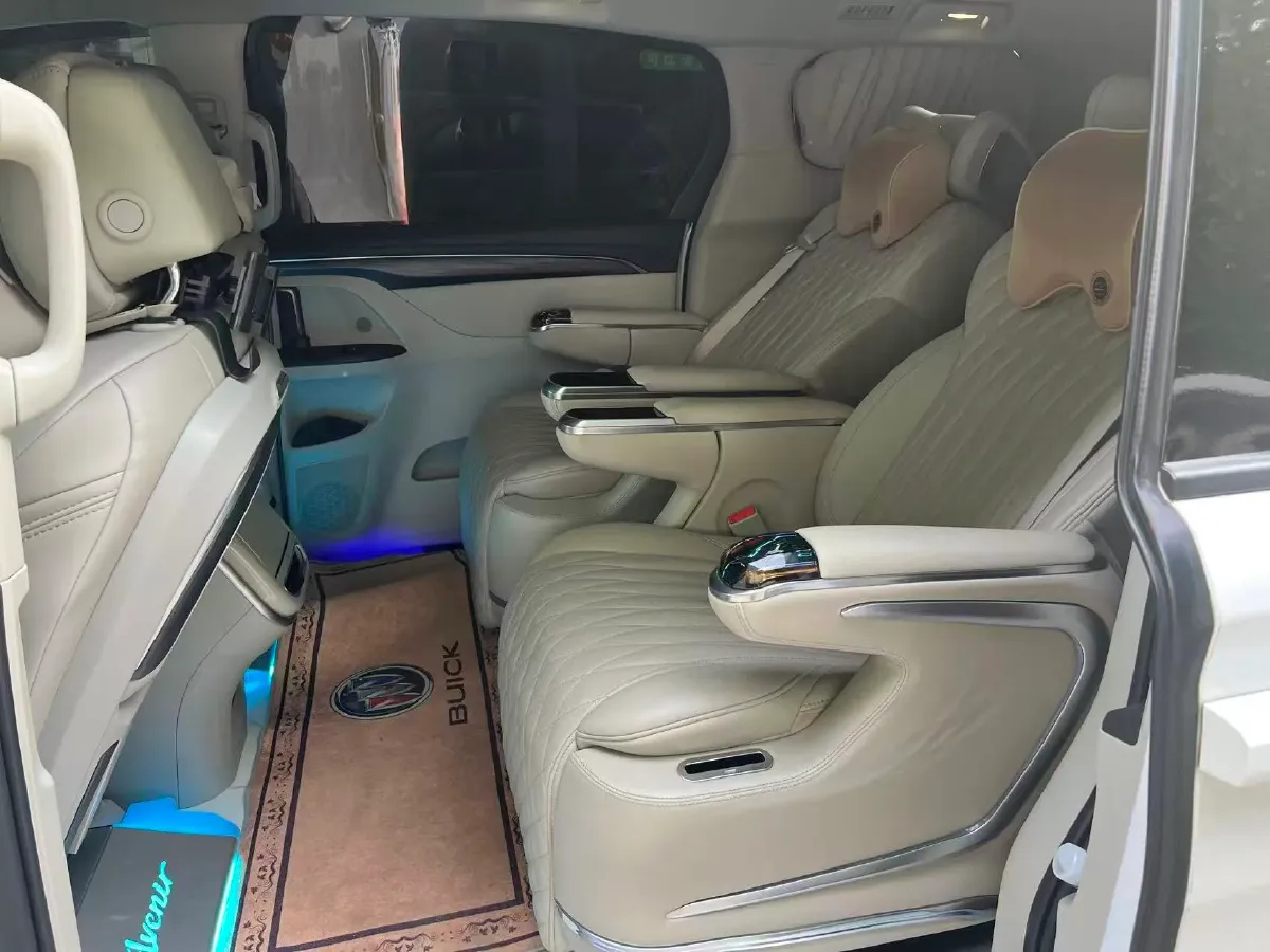 2022 Buick GL8 2.0T 237HP L4 9AT,autocango,china used car exporter,china ev exporter,chinese used car exporter,chinese used ev exporter