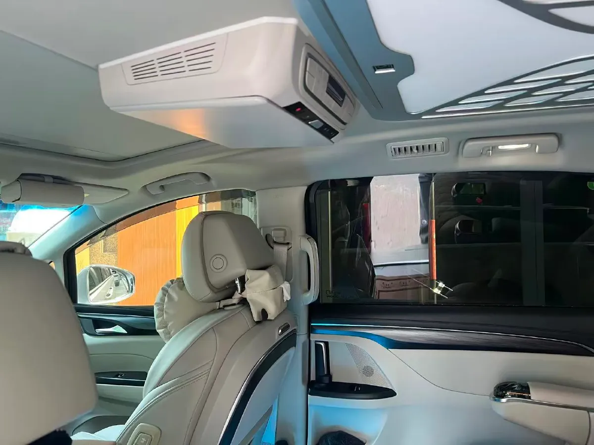 2022 Buick GL8 2.0T 237HP L4 9AT,autocango,china used car exporter,china ev exporter,chinese used car exporter,chinese used ev exporter