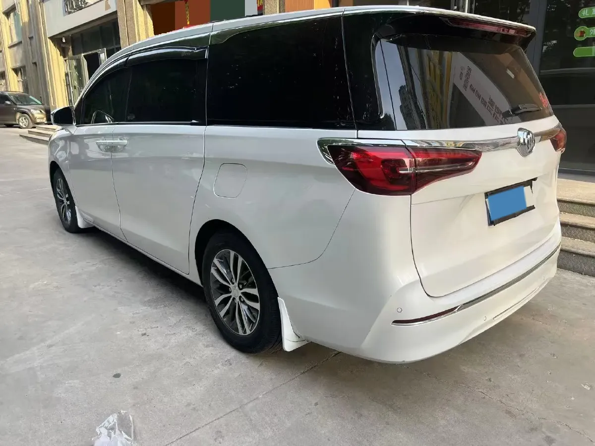 2022 Buick GL8 2.0T 237HP L4 9AT,autocango,china used car exporter,china ev exporter,chinese used car exporter,chinese used ev exporter