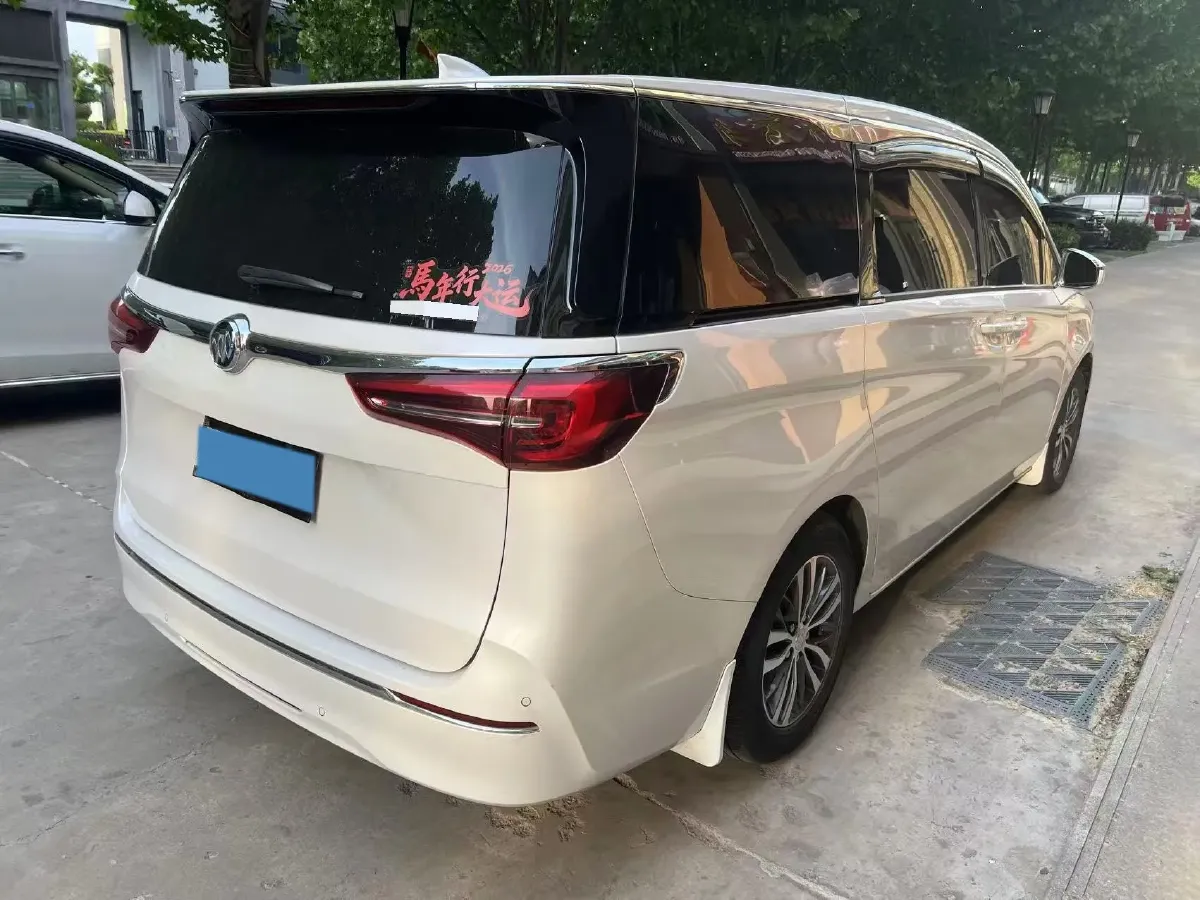 2022 Buick GL8 2.0T 237HP L4 9AT,autocango,china used car exporter,china ev exporter,chinese used car exporter,chinese used ev exporter