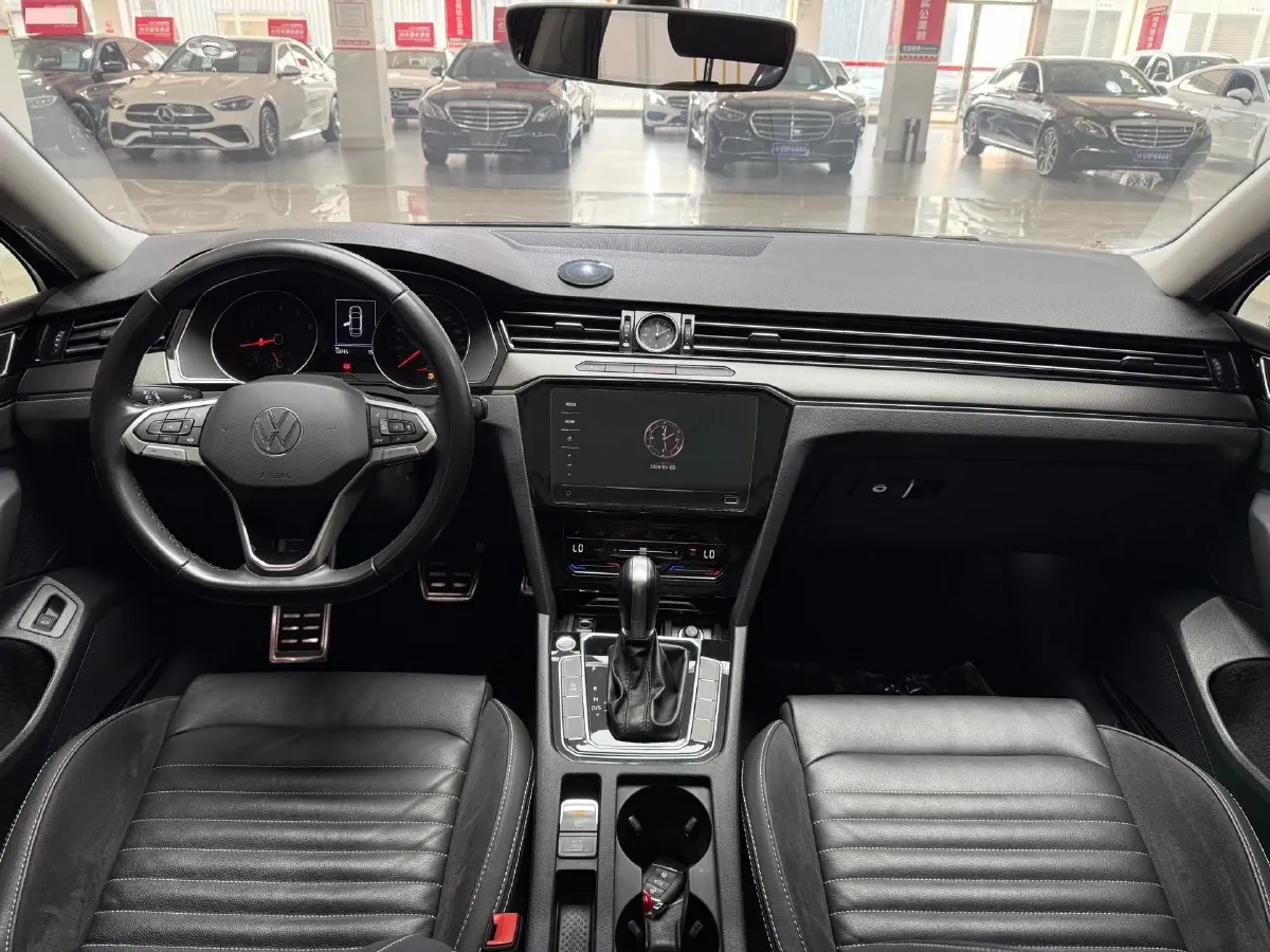 2020 Volkswagen Magotan 2.0T 186HP L4 7DCT,autocango,china used car exporter,china ev exporter,chinese used car exporter,chinese used ev exporter