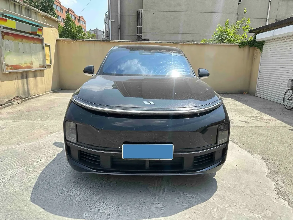 2024 Volvo S60 2.0T 197HP L4 7DCT,autocango,china used car exporter,china ev exporter,chinese used car exporter,chinese used ev exporter