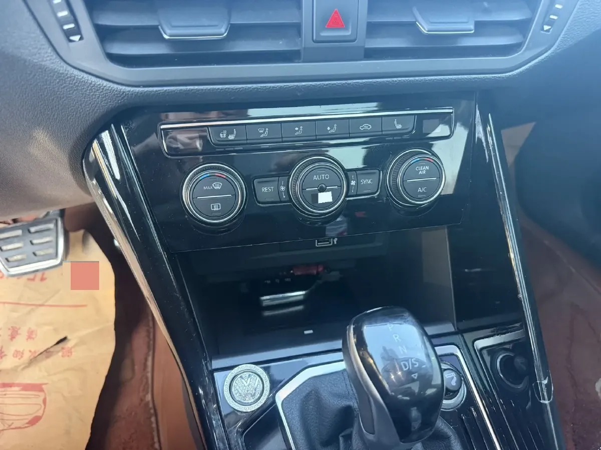 2019 Volkswagen Tayron 2.0T 186HP L4 7DCT,autocango,china used car exporter,china ev exporter,chinese used car exporter,chinese used ev exporter