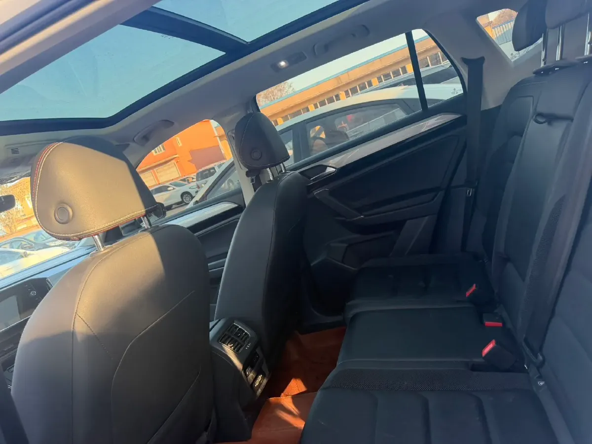 2019 Volkswagen Tayron 2.0T 186HP L4 7DCT,autocango,china used car exporter,china ev exporter,chinese used car exporter,chinese used ev exporter