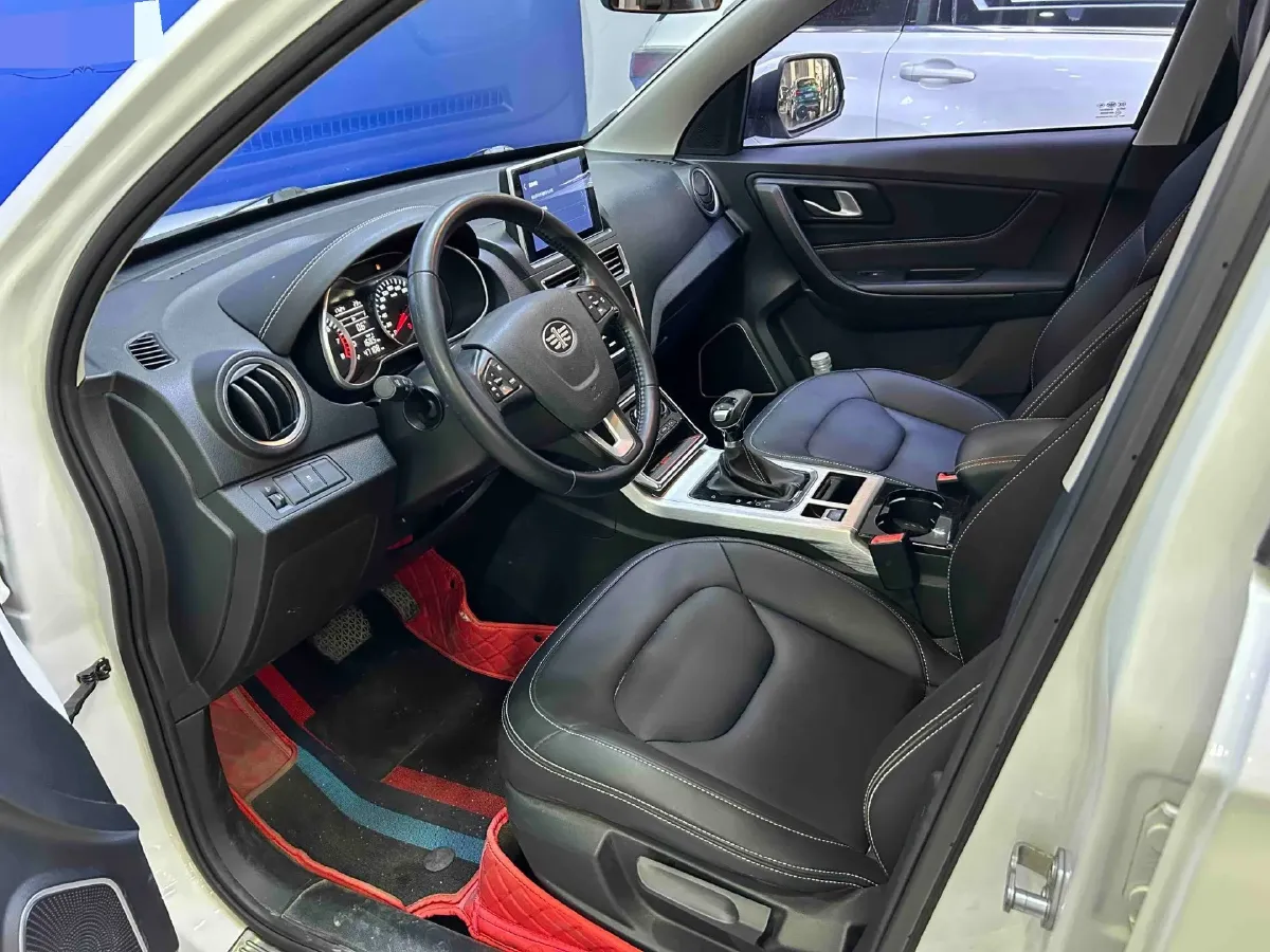 2019 Bestune X40 1.6L 114HP L4 6AT,autocango,china used car exporter,china ev exporter,chinese used car exporter,chinese used ev exporter