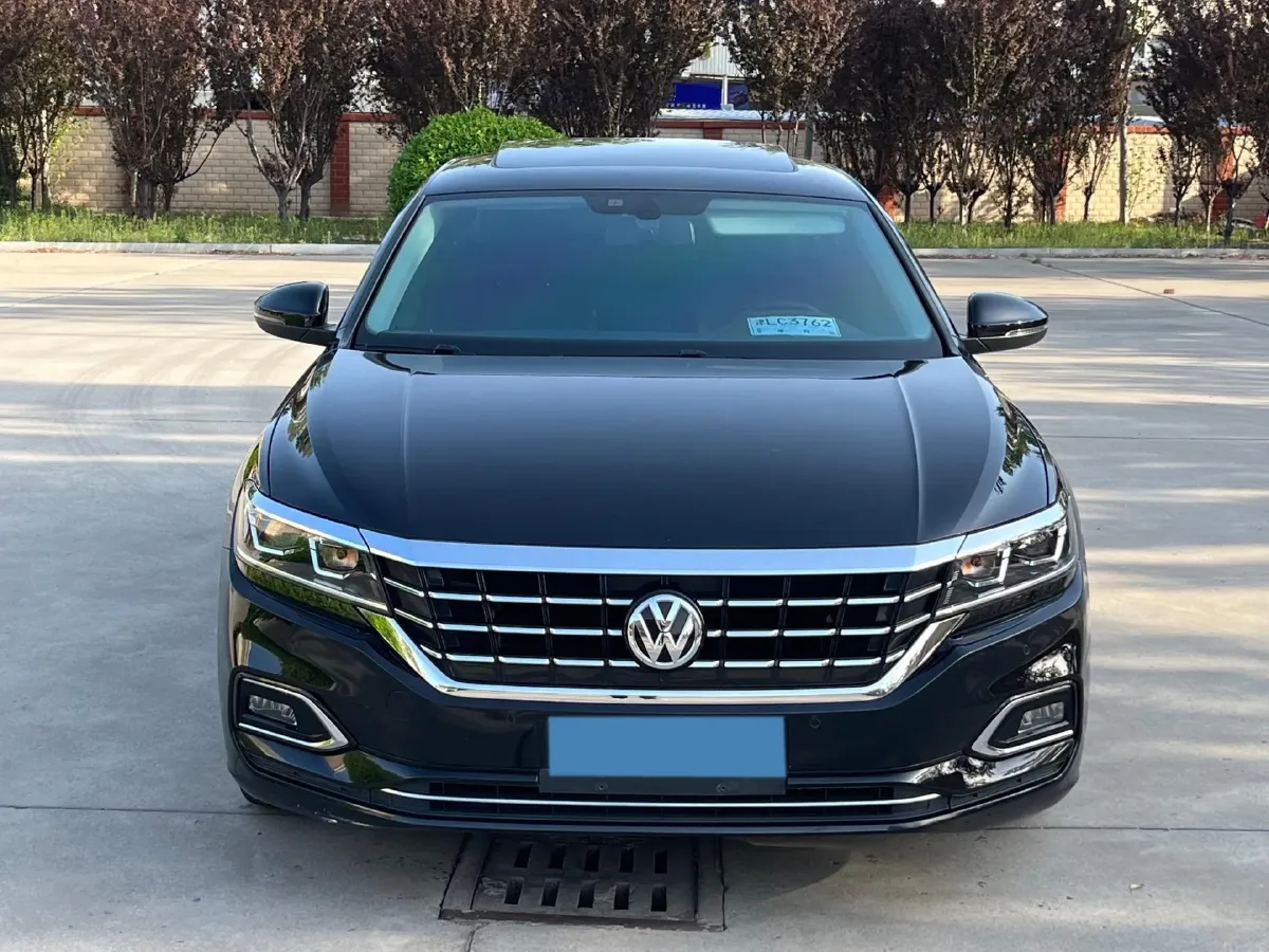 2019 Skoda Kodiak 2.0T 186HP L4 7DCT,autocango,china used car exporter,china ev exporter,chinese used car exporter,chinese used ev exporter